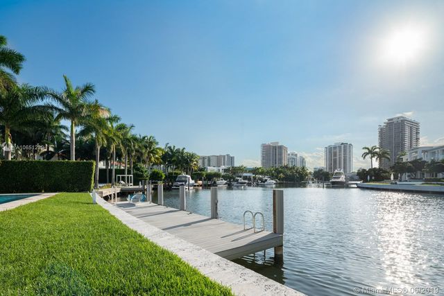 $6,600,000 | 126 Golden Beach Drive, Golden Beach, FL 33160