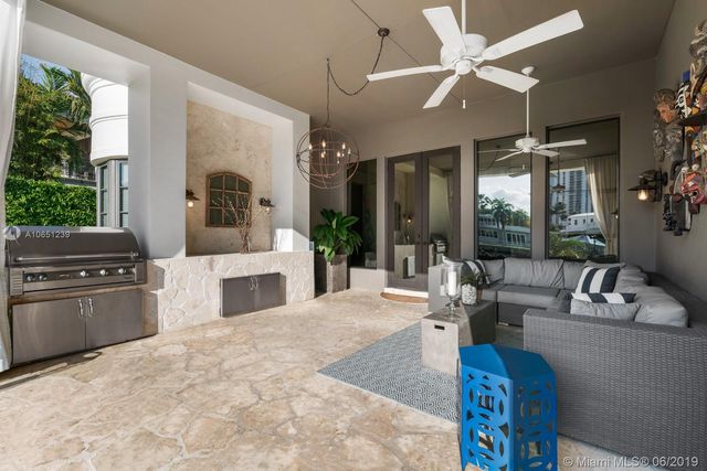 $6,600,000 | 126 Golden Beach Drive, Golden Beach, FL 33160