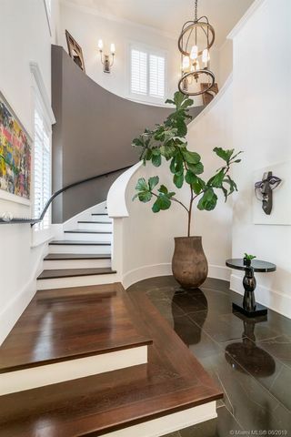 $6,600,000 | 126 Golden Beach Drive, Golden Beach, FL 33160