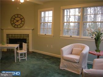 1685 Hampton Road Jenkintown, PA 19046 - Photo 6 of 12 Family Room