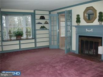 1685 Hampton Road Jenkintown, PA 19046 - Photo 8 of 12 Living Room