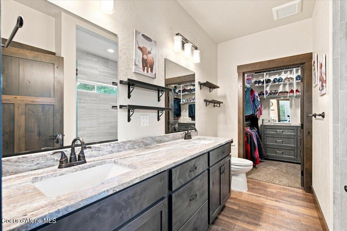 22262 North Massif Road Rathdrum, ID 83858 - Photo 26 of 61 Primary Bathroom