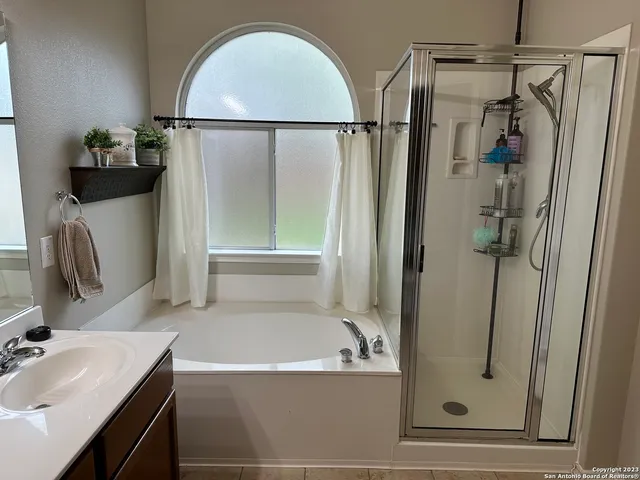 $1,800 | 142 Blue Sage Lane, Unit 6, Cibolo, TX 78108