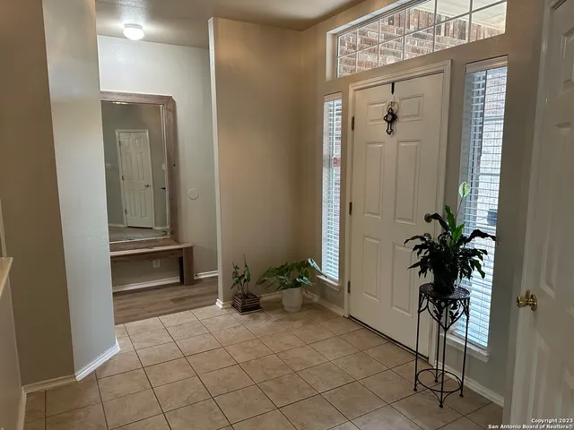 $1,800 | 142 Blue Sage Lane, Unit 6, Cibolo, TX 78108