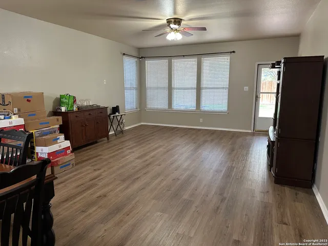 $1,800 | 142 Blue Sage Lane, Unit 6, Cibolo, TX 78108