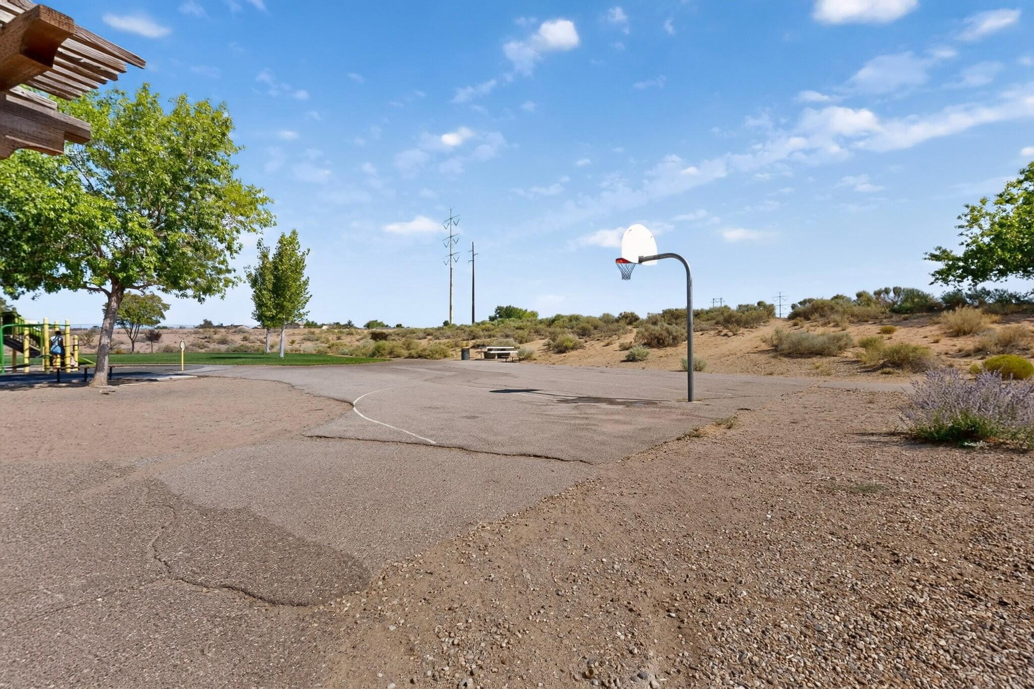 7143 Raleigh Hills Drive Northeast Rio Rancho, NM 87144 - Photo 36 of 40 Gallery Image 36
