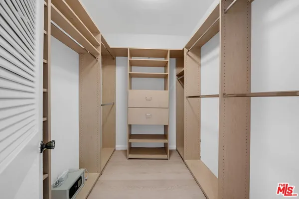 a view of walk in closet