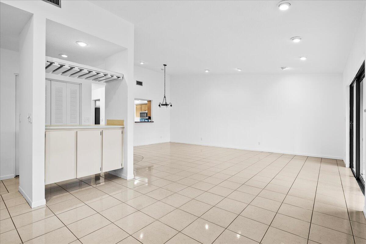 11004 Hidden Lake Place Boca Raton, FL 33498 - Photo 12 of 26 11-JLC_0106