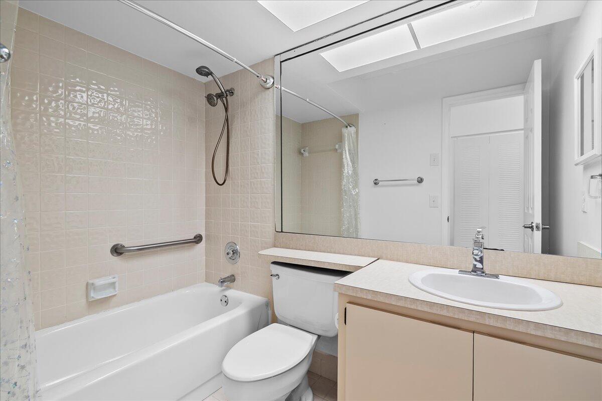 11004 Hidden Lake Place Boca Raton, FL 33498 - Photo 19 of 26 15-JLC_0141