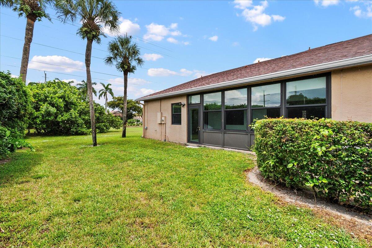 11004 Hidden Lake Place Boca Raton, FL 33498 - Photo 24 of 26 23-JLC_0196