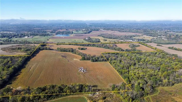 $8,385,000 | Hook Road, Lee's Summit, MO 64082
