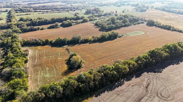 $8,385,000 | Hook Road, Lee's Summit, MO 64082