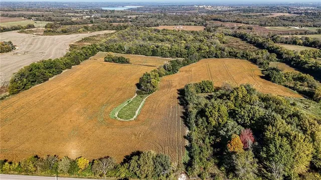 $8,385,000 | Hook Road, Lee's Summit, MO 64082