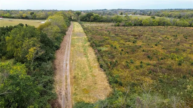 $8,385,000 | Hook Road, Lee's Summit, MO 64082