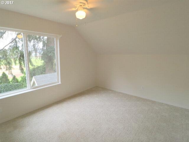 1286 South Cedar Loop Canby, OR 97013 - Photo 21 of 28 Gallery Image 21