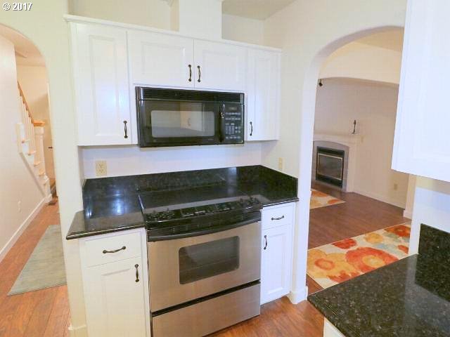 1286 South Cedar Loop Canby, OR 97013 - Photo 10 of 28 Gallery Image 10