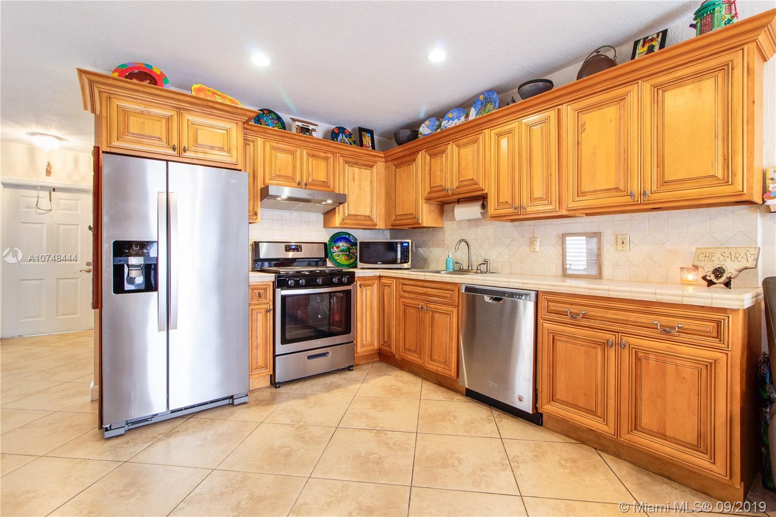 11514 Southwest 109th Road, Unit 37W Miami, FL 33176 - Photo 12 of 27 Gallery Image 12