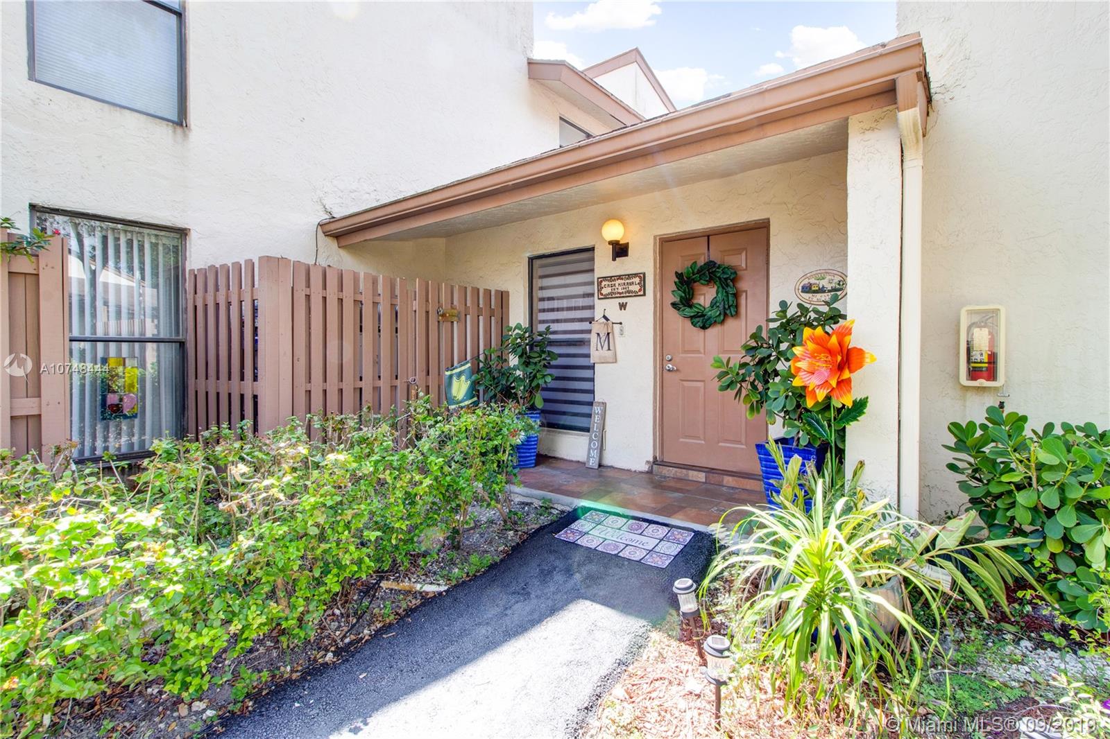 11514 Southwest 109th Road, Unit 37W Miami, FL 33176 - Photo 3 of 27 Gallery Image 3
