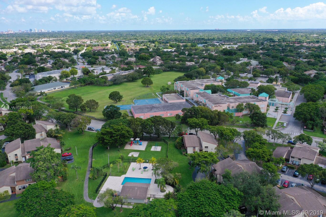 11514 Southwest 109th Road, Unit 37W Miami, FL 33176 - Photo 25 of 27 Gallery Image 25
