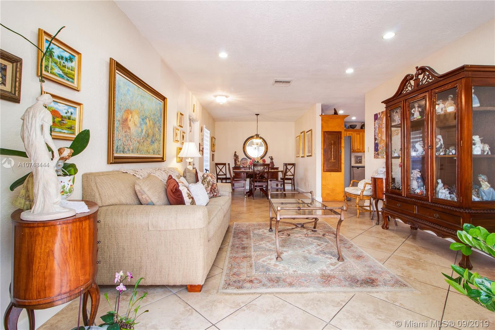 11514 Southwest 109th Road, Unit 37W Miami, FL 33176 - Photo 5 of 27 Gallery Image 5