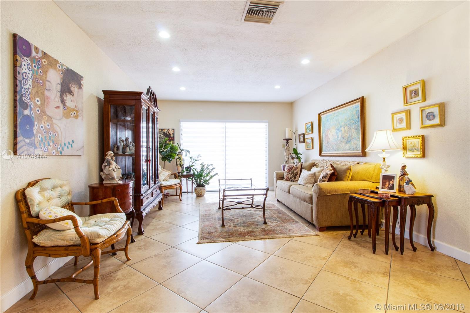 11514 Southwest 109th Road, Unit 37W Miami, FL 33176 - Photo 6 of 27 Gallery Image 6