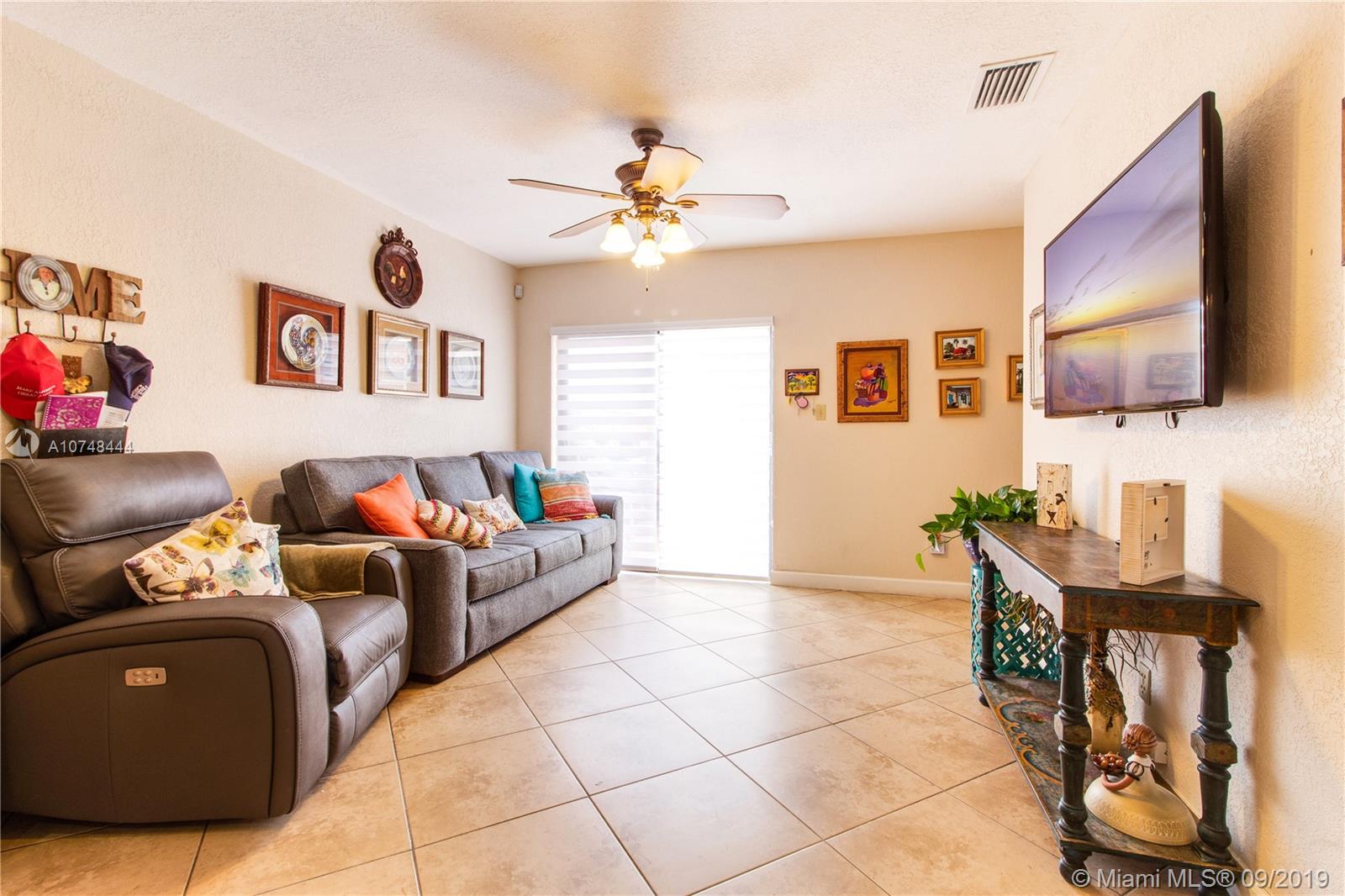 11514 Southwest 109th Road, Unit 37W Miami, FL 33176 - Photo 10 of 27 Gallery Image 10