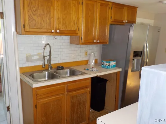 $198,900 | 5617 Valley Drive, Elbridge, NY 13080