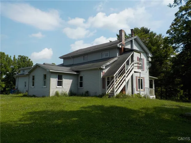 $198,900 | 5617 Valley Drive, Elbridge, NY 13080