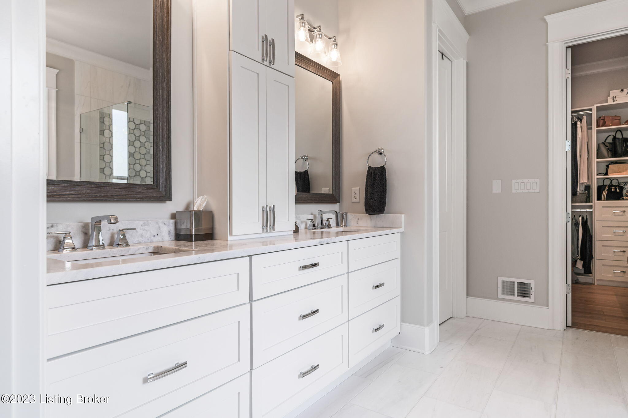 8102 Sutherland Farm Road Prospect, KY 40059 - Photo 21 of 50 Ensuite Primary Bathroom