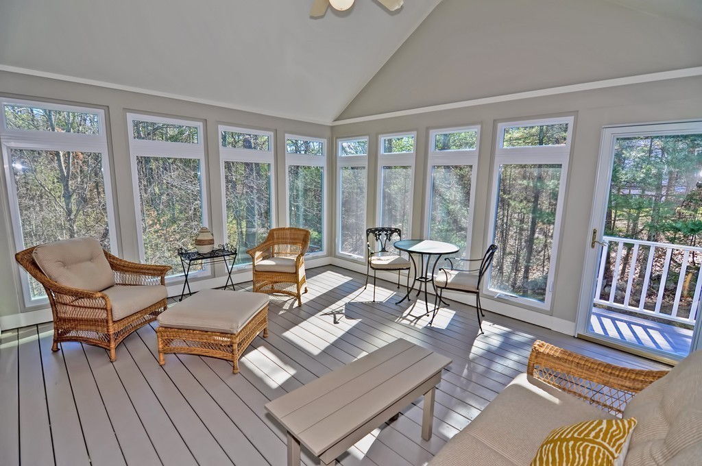 4 Bunker Road Medfield, MA 02052 - Photo 7 of 30 Gallery Image 7