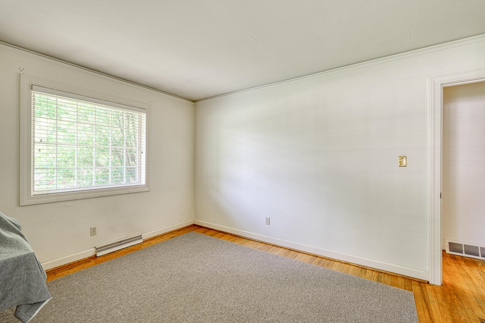 129 East Main Street Duncan, SC 29334 - Photo 14 of 46