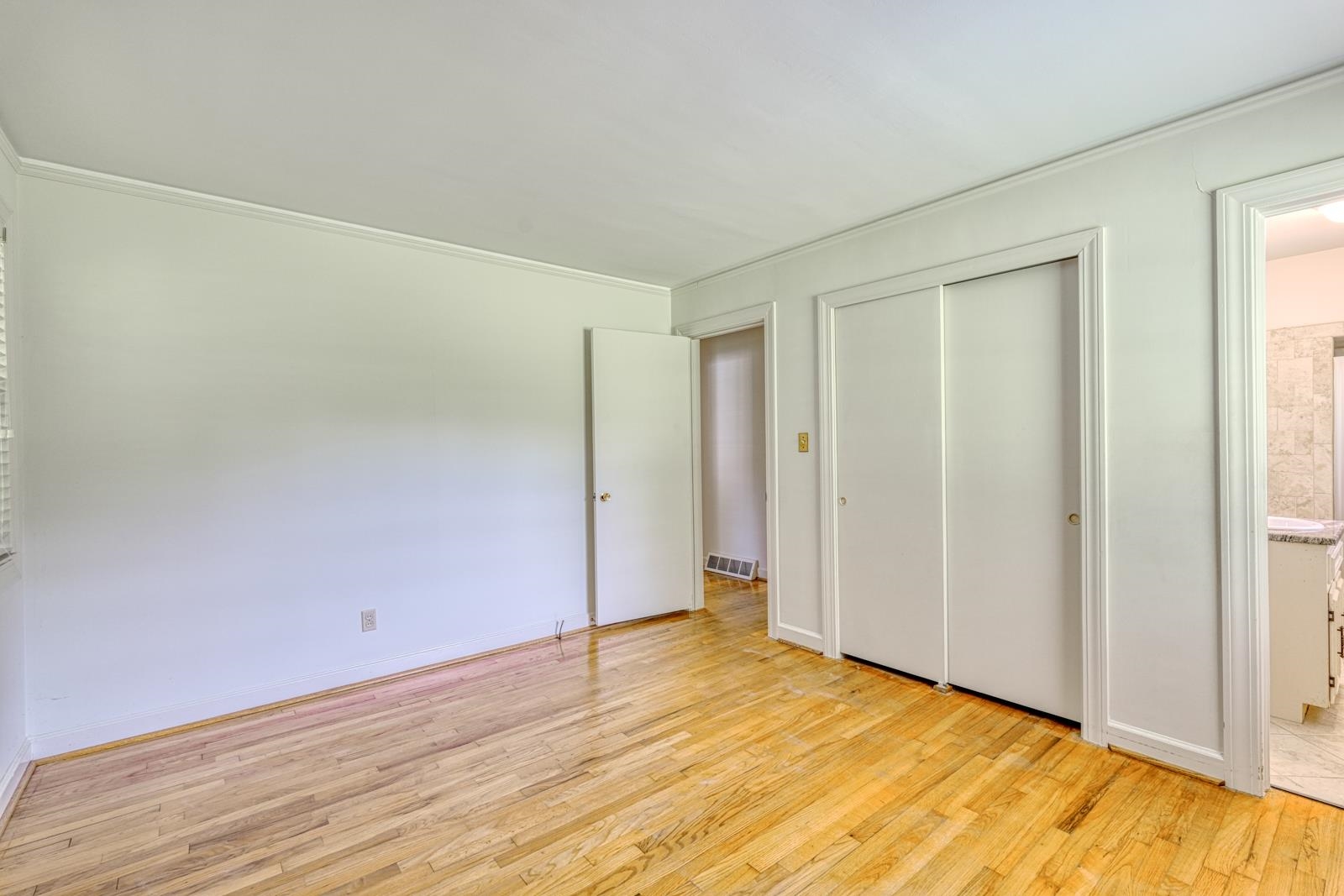 129 East Main Street Duncan, SC 29334 - Photo 17 of 46