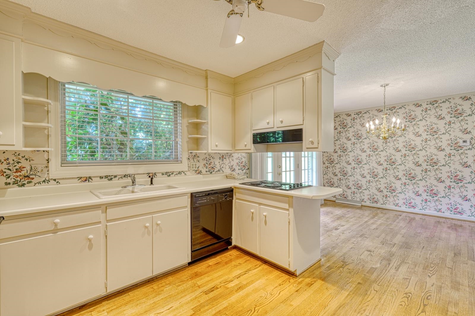 129 East Main Street Duncan, SC 29334 - Photo 29 of 46