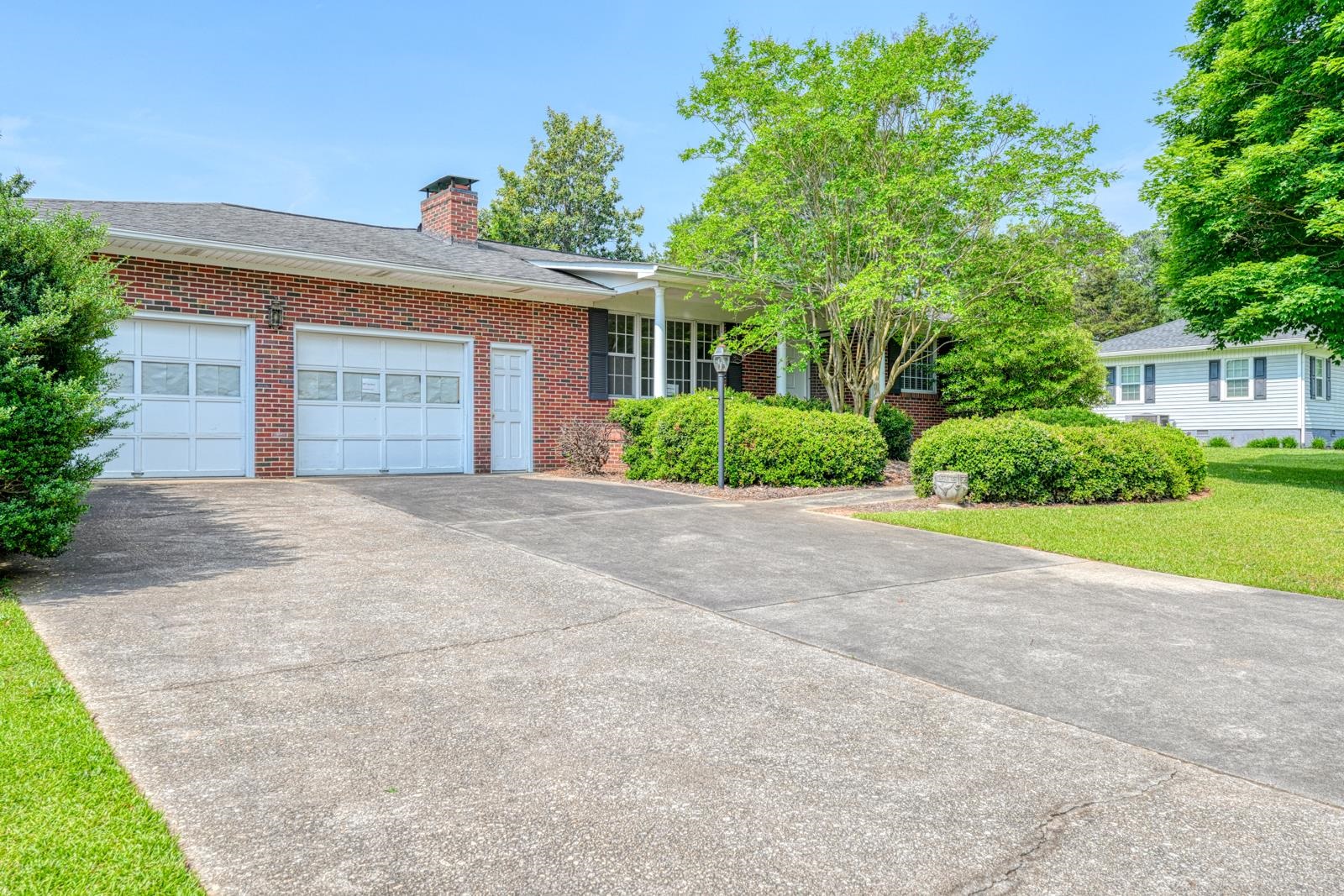 129 East Main Street Duncan, SC 29334 - Photo 35 of 46