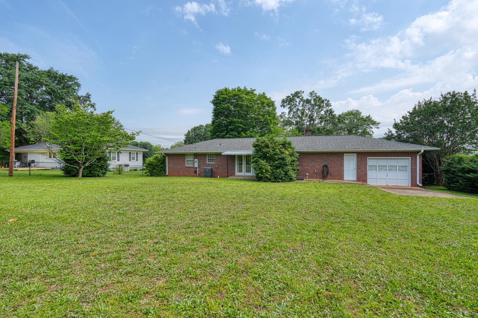 129 East Main Street Duncan, SC 29334 - Photo 40 of 46