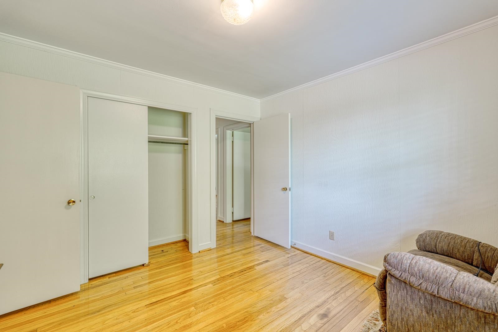 129 East Main Street Duncan, SC 29334 - Photo 9 of 46