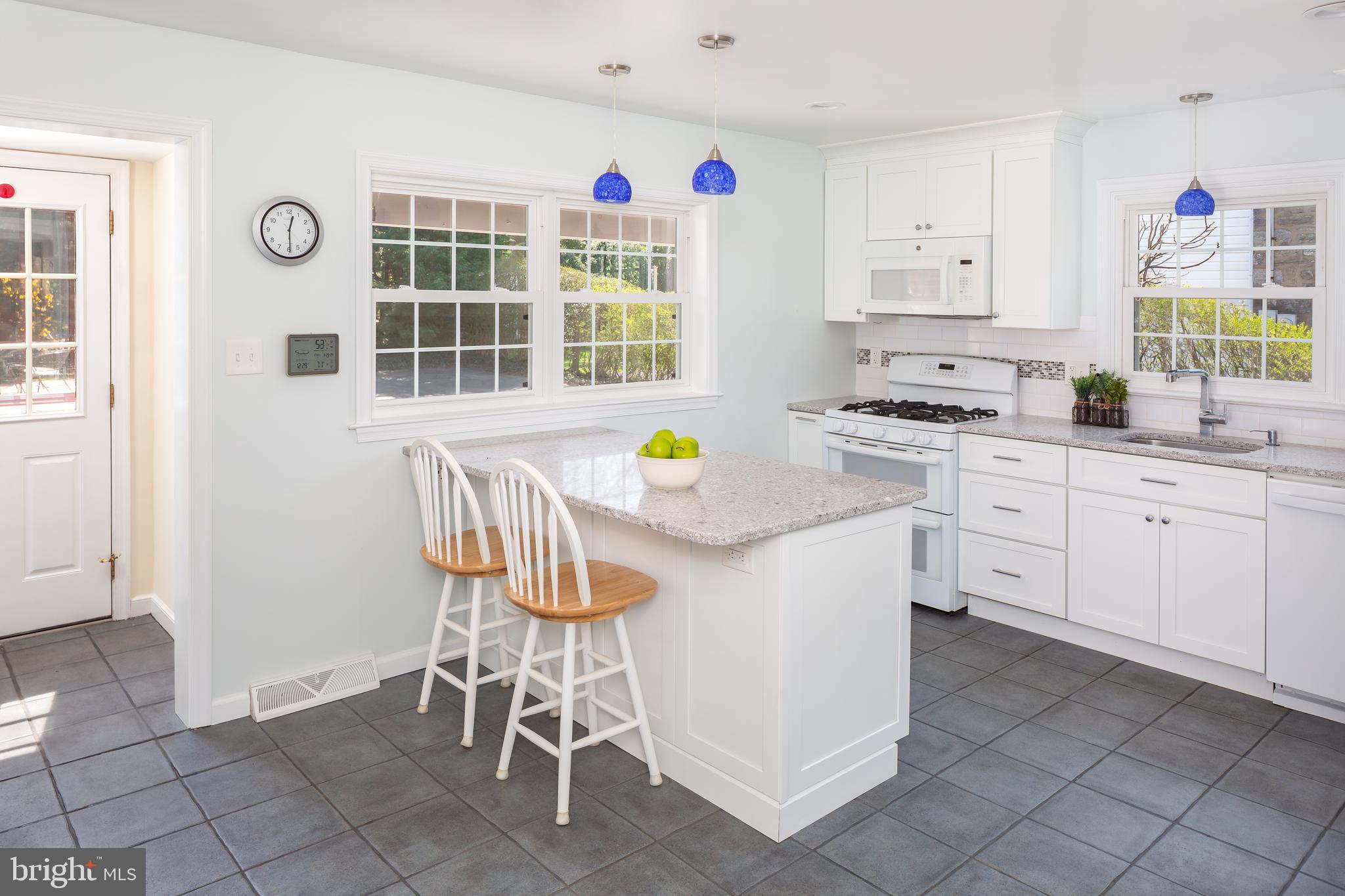 131 Golfview Road Ardmore, PA 19003 - Photo 6 of 16 Kitchen.