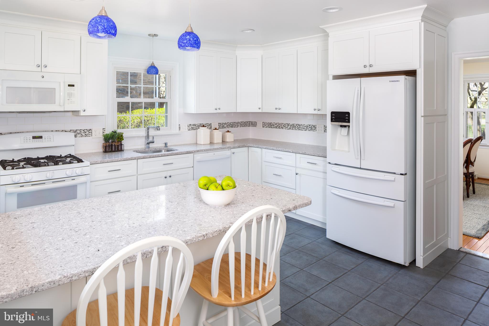 131 Golfview Road Ardmore, PA 19003 - Photo 7 of 16 Kitchen.