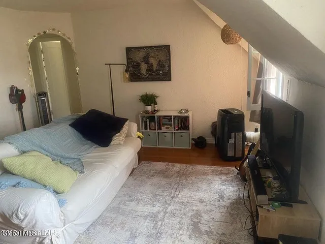 $1,500 | 12 Danker Avenue, Albany, NY 12206