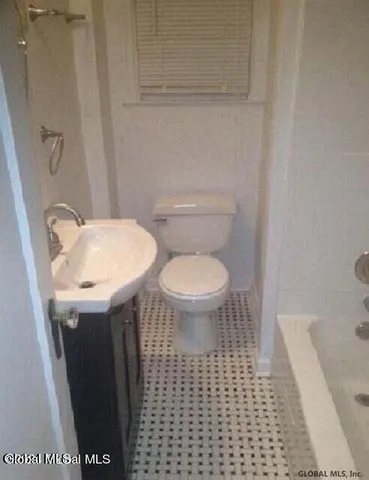 $1,500 | 12 Danker Avenue, Albany, NY 12206