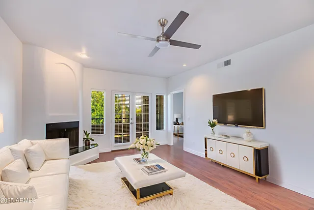 $359,000 | 3640 North 38th Street, Unit 205, Phoenix, AZ 85018