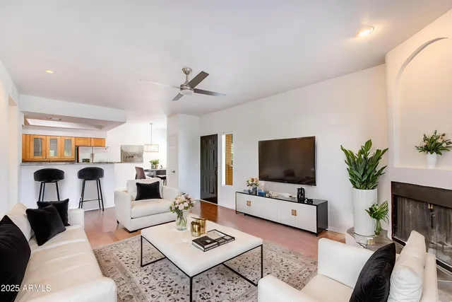 $359,000 | 3640 North 38th Street, Unit 205, Phoenix, AZ 85018
