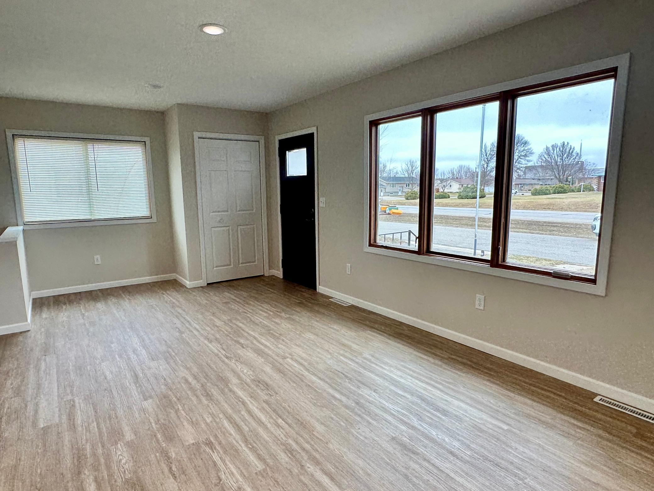 924 Colfax Avenue Southwest Wadena, MN 56482 - Photo 9 of 33