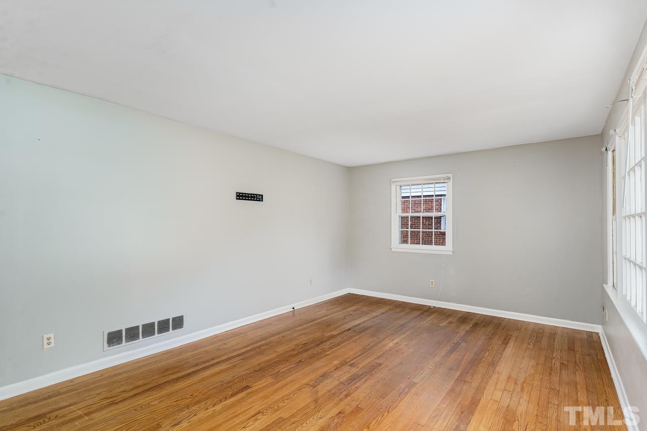 1344 Marlborough Road Raleigh, NC 27610 - Photo 12 of 28