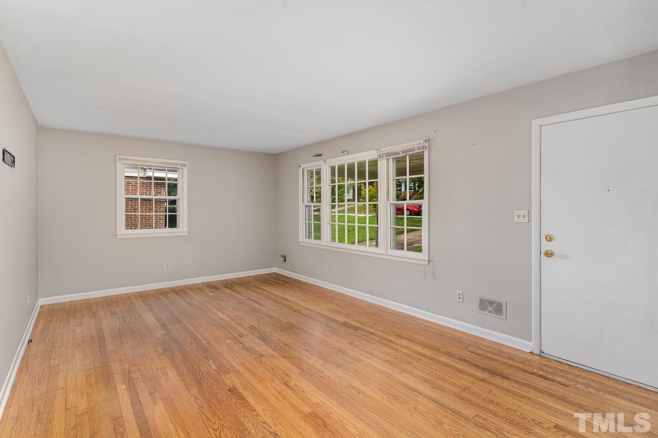 1344 Marlborough Road Raleigh, NC 27610 - Photo 15 of 28