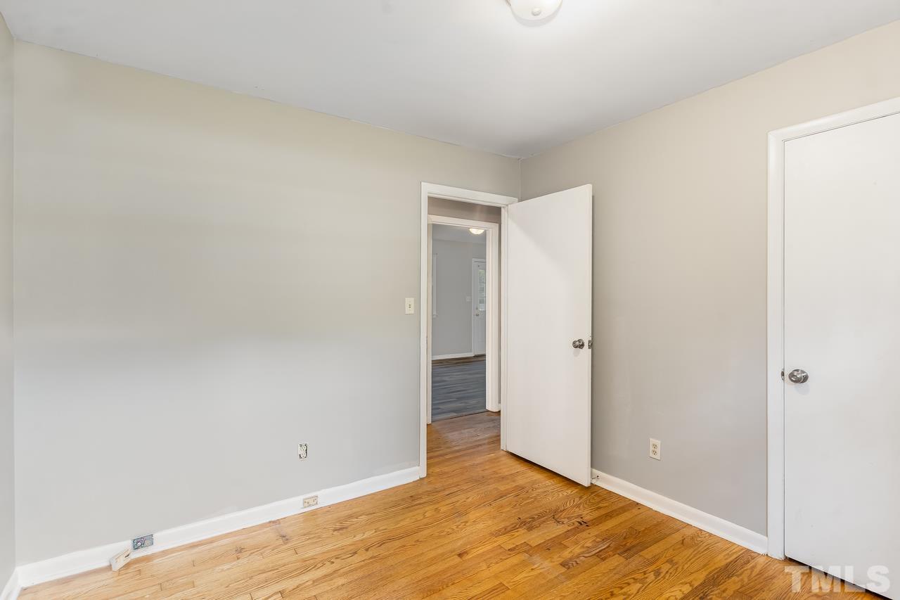 1344 Marlborough Road Raleigh, NC 27610 - Photo 17 of 28