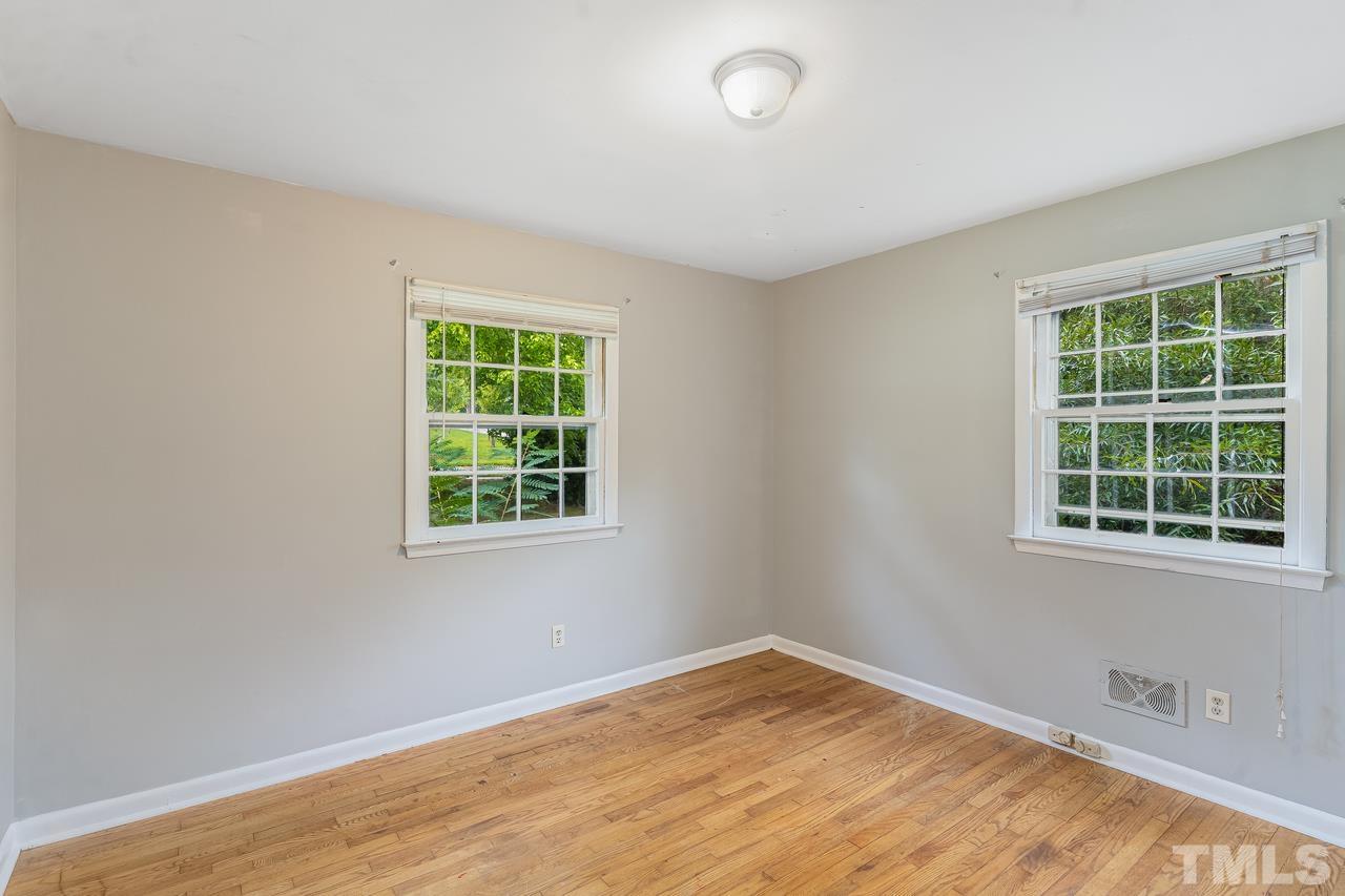 1344 Marlborough Road Raleigh, NC 27610 - Photo 19 of 28