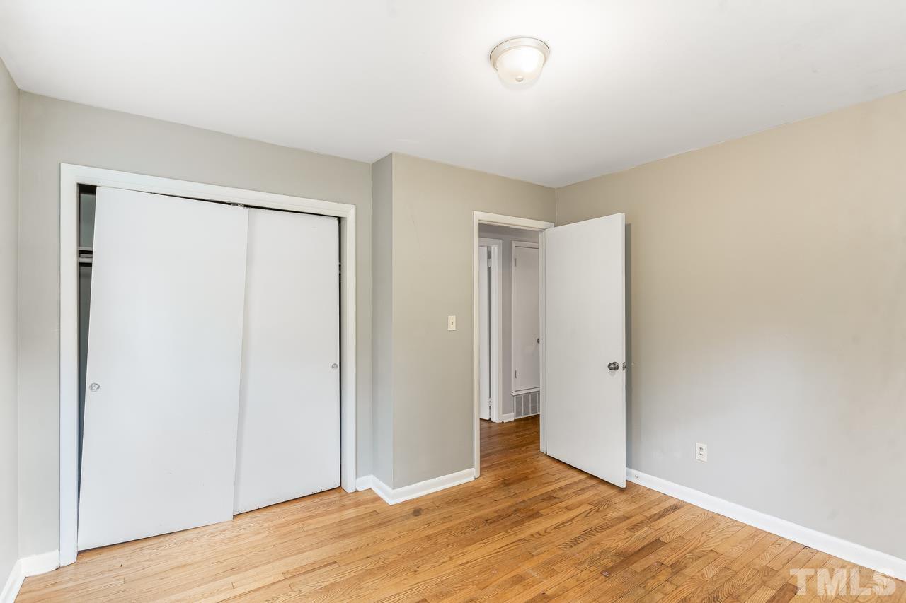 1344 Marlborough Road Raleigh, NC 27610 - Photo 20 of 28