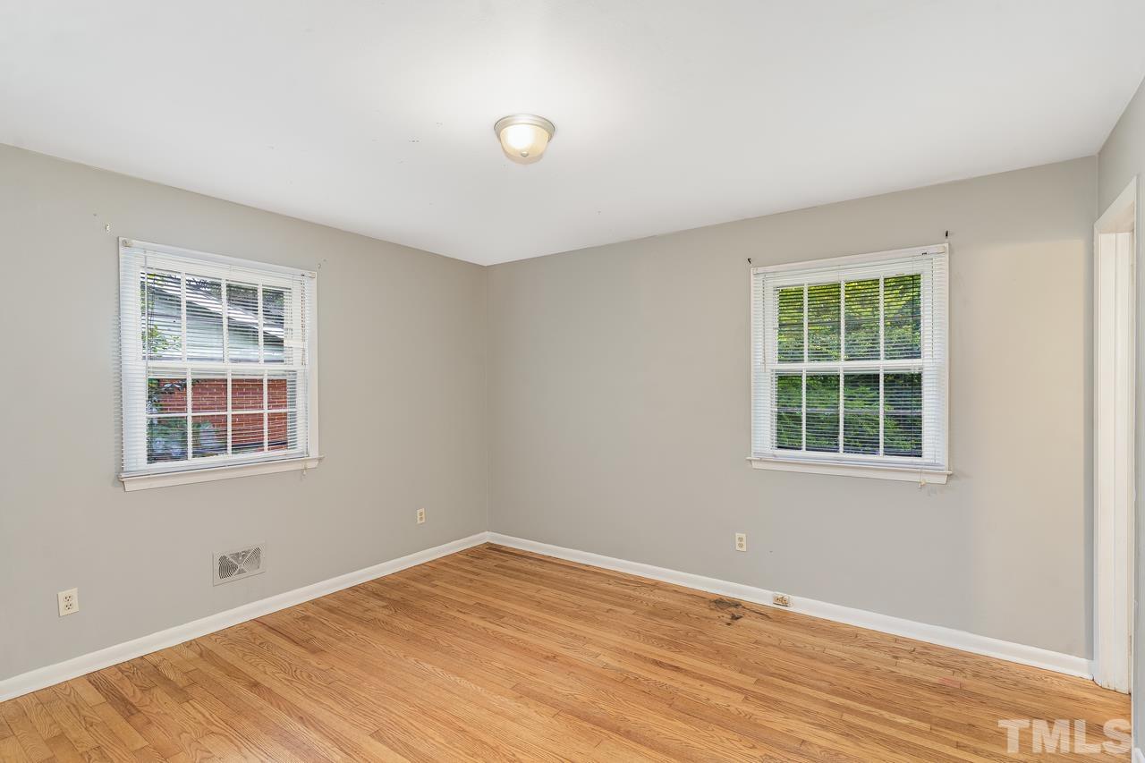 1344 Marlborough Road Raleigh, NC 27610 - Photo 21 of 28