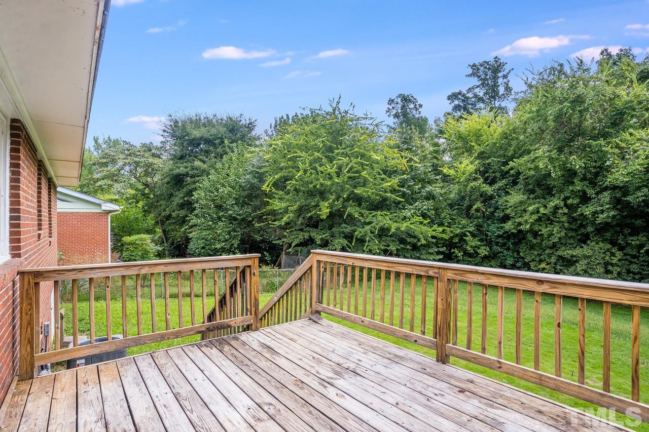 1344 Marlborough Road Raleigh, NC 27610 - Photo 5 of 28